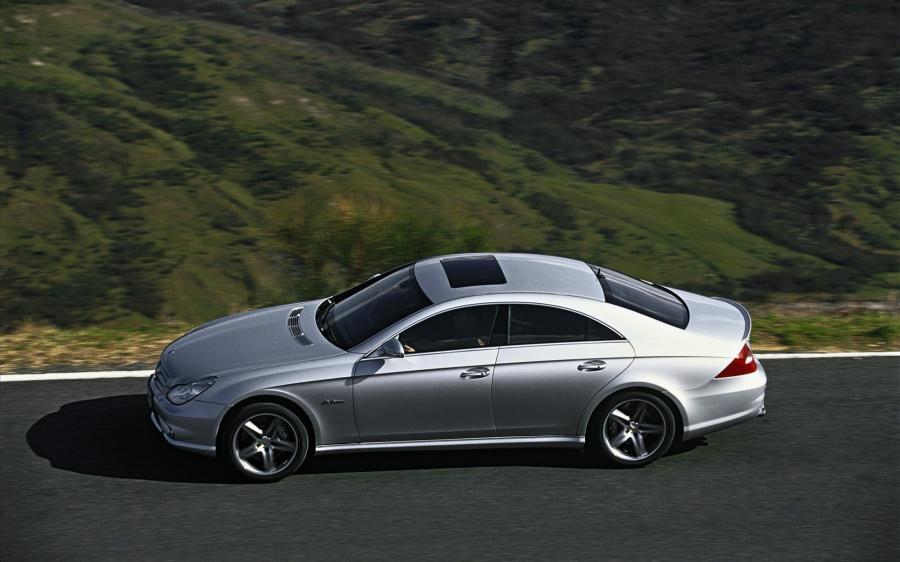 Mercedes-Benz CLS63 AMG 2009 года  (фото 30 из 46)